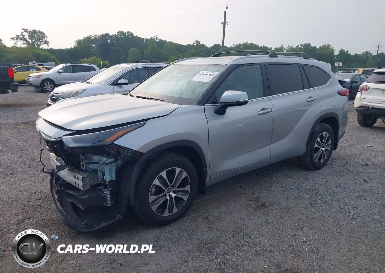 2022 Toyota Highlander Xle VIN:5TDGZRBHXNS565940 - 2