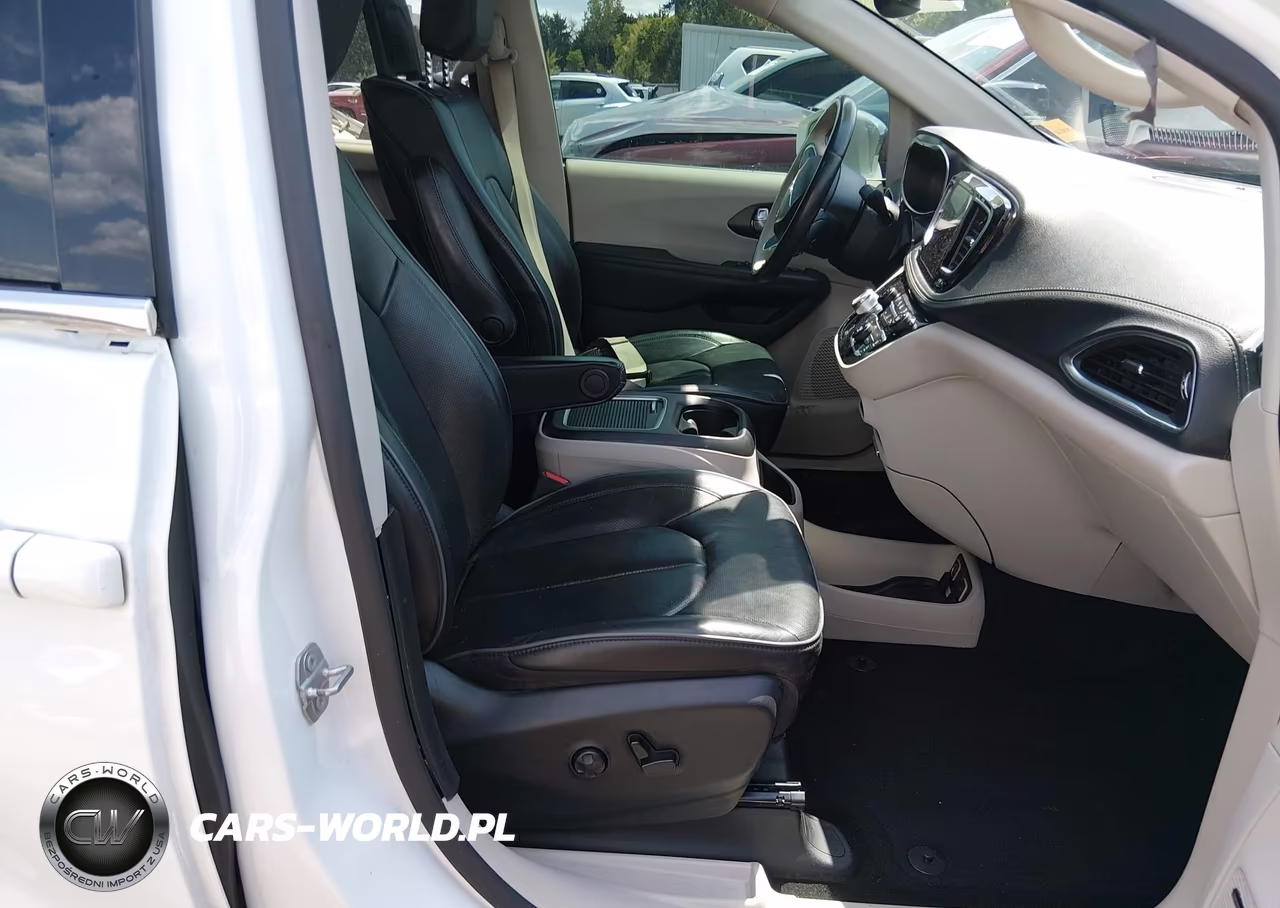 2020 Chrysler Pacifica Limited VIN:2C4RC1GG2LR126281 - 5