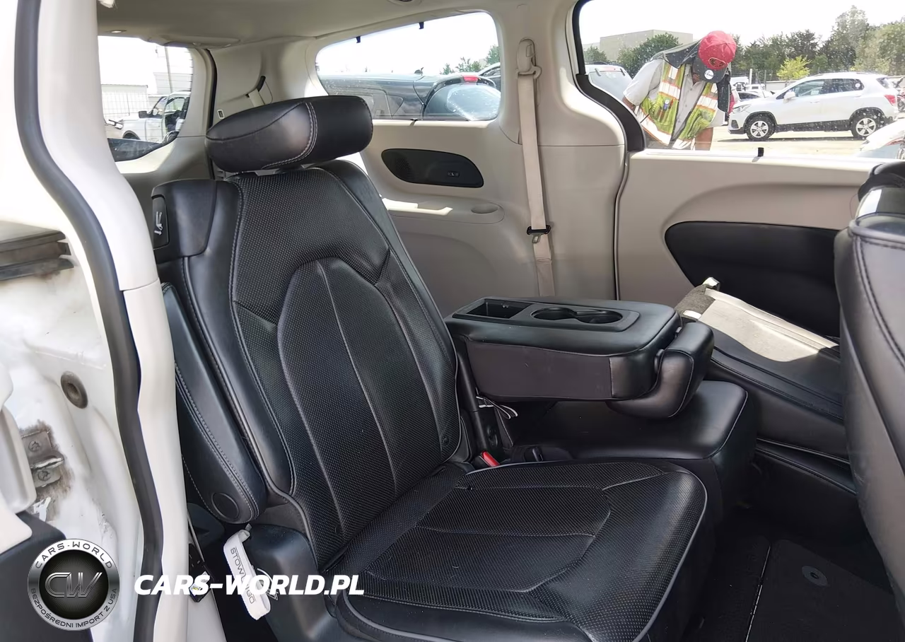2020 Chrysler Pacifica Limited VIN:2C4RC1GG2LR126281 - 8