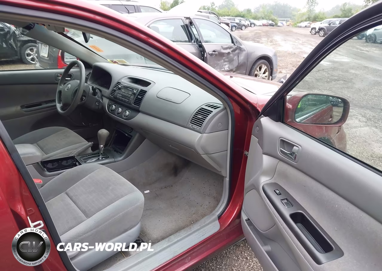 2005 Toyota Camry Le VIN:4T1BE32KX5U012954 - 5