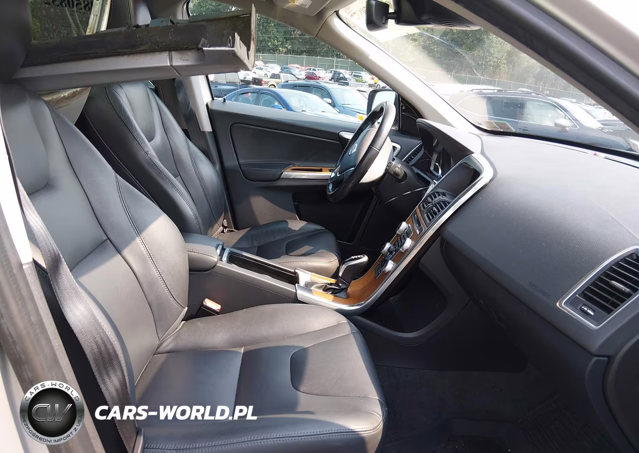 2017 Volvo Xc60 T6 Inscription VIN:YV449MRU3H2215552 - 5