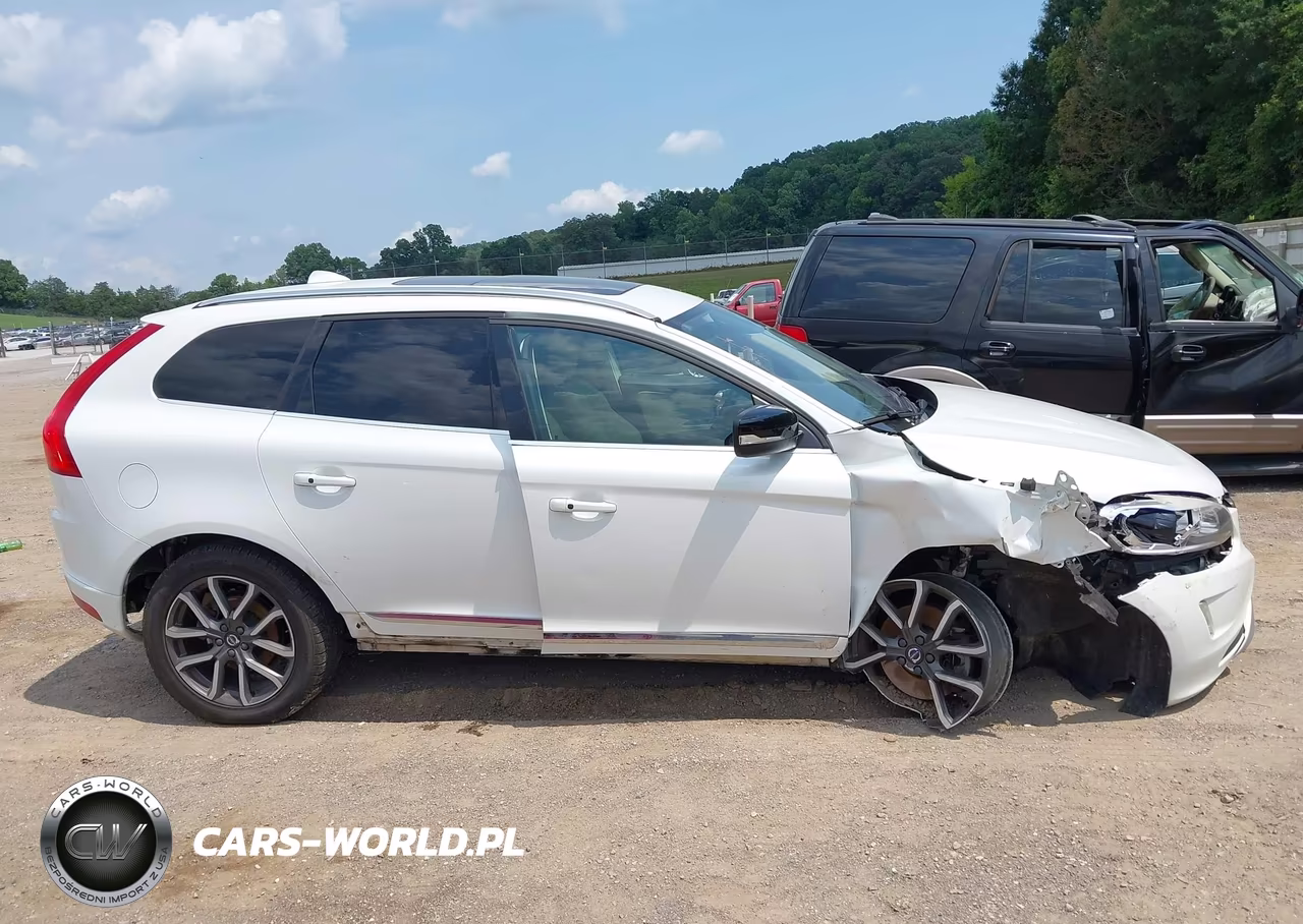 2017 Volvo Xc60 T6 Dynamic VIN:YV449MRR0H2212216 - 13