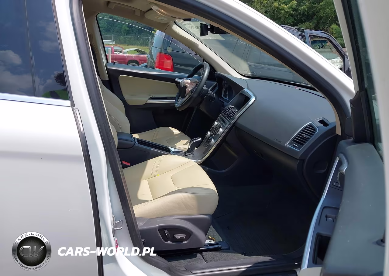 2017 Volvo Xc60 T6 Dynamic VIN:YV449MRR0H2212216 - 5