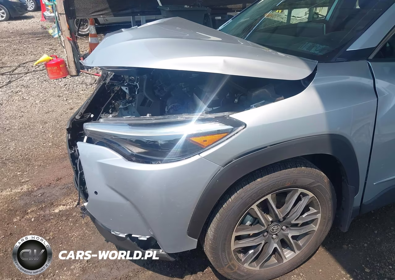 2026 Toyota Corolla Cross Xle VIN:7MUDAABGXTV158092 - 18