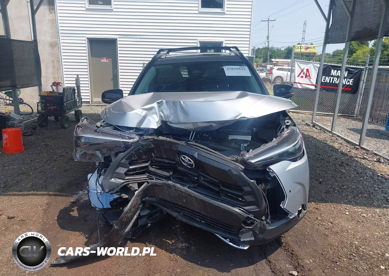 2026 Toyota Corolla Cross Xle VIN:7MUDAABGXTV158092 - 6