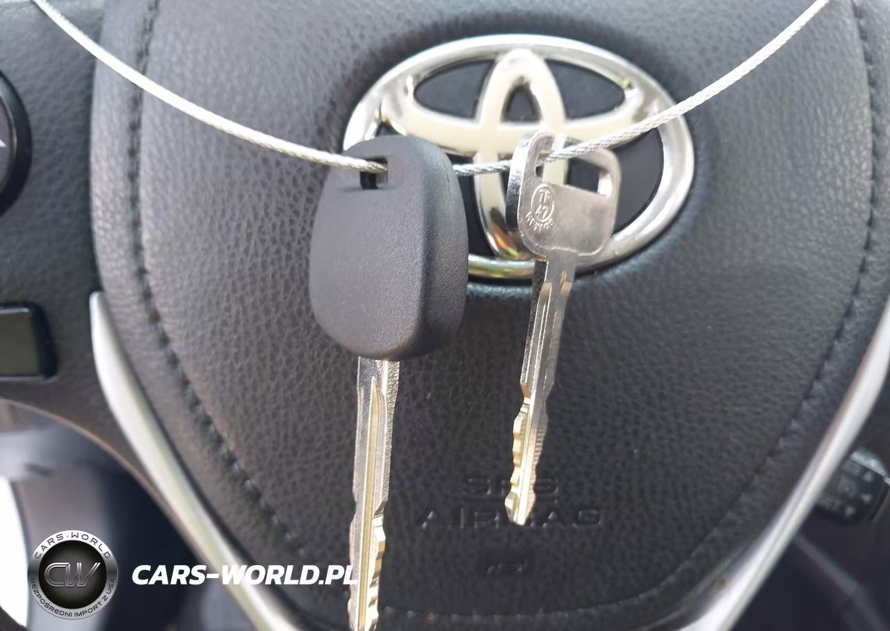 2015 Toyota Corolla L VIN:2T1BURHE3FC394335 - 11