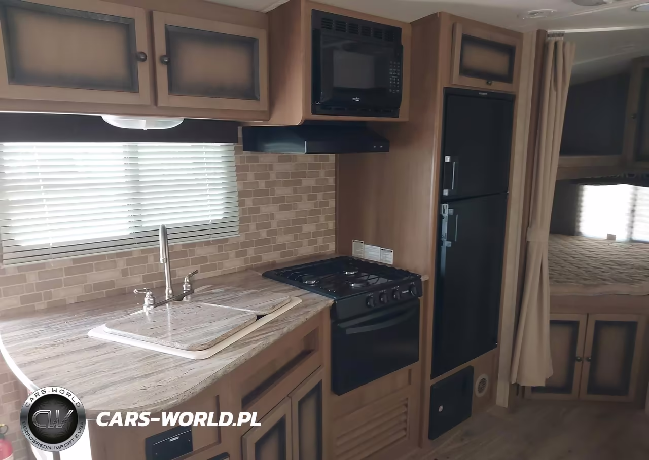 2015 Cruiser R-24Bhds VIN:5RXTF2422F2203176 - 13