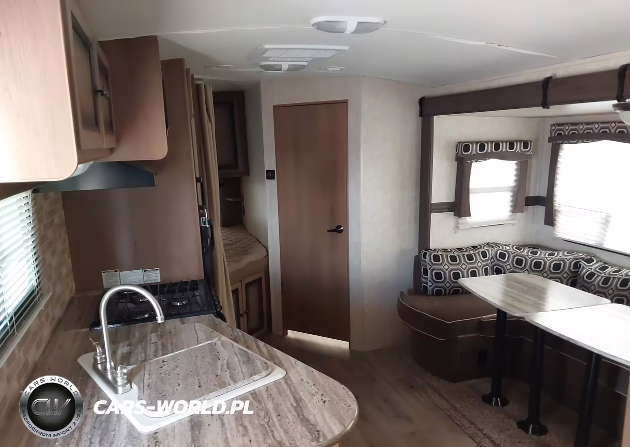 2015 Cruiser R-24Bhds VIN:5RXTF2422F2203176 - 8