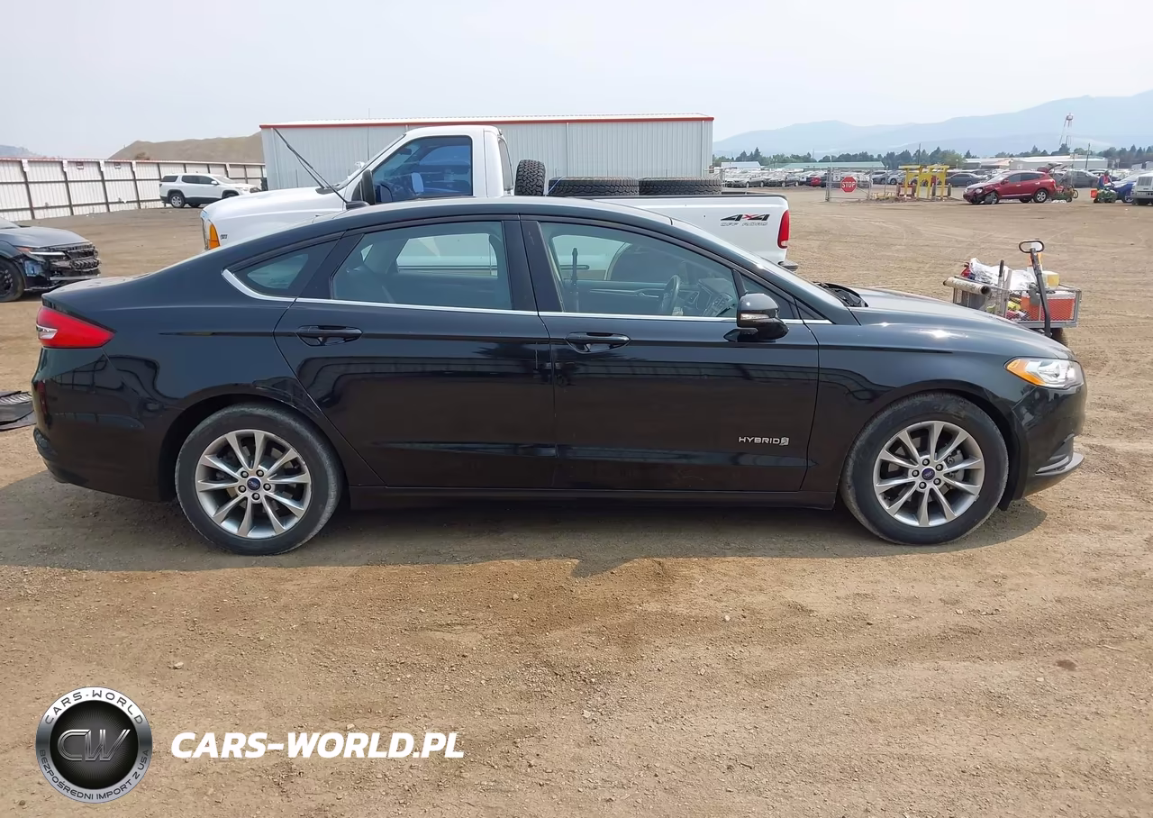 2017 Ford Fusion Hybrid Se VIN:3FA6P0LU3HR131266 - 13