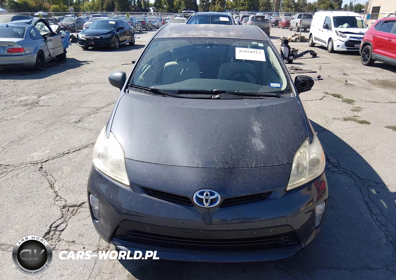 2013 Toyota Prius Three VIN:JTDKN3DU3D1724273 - 12