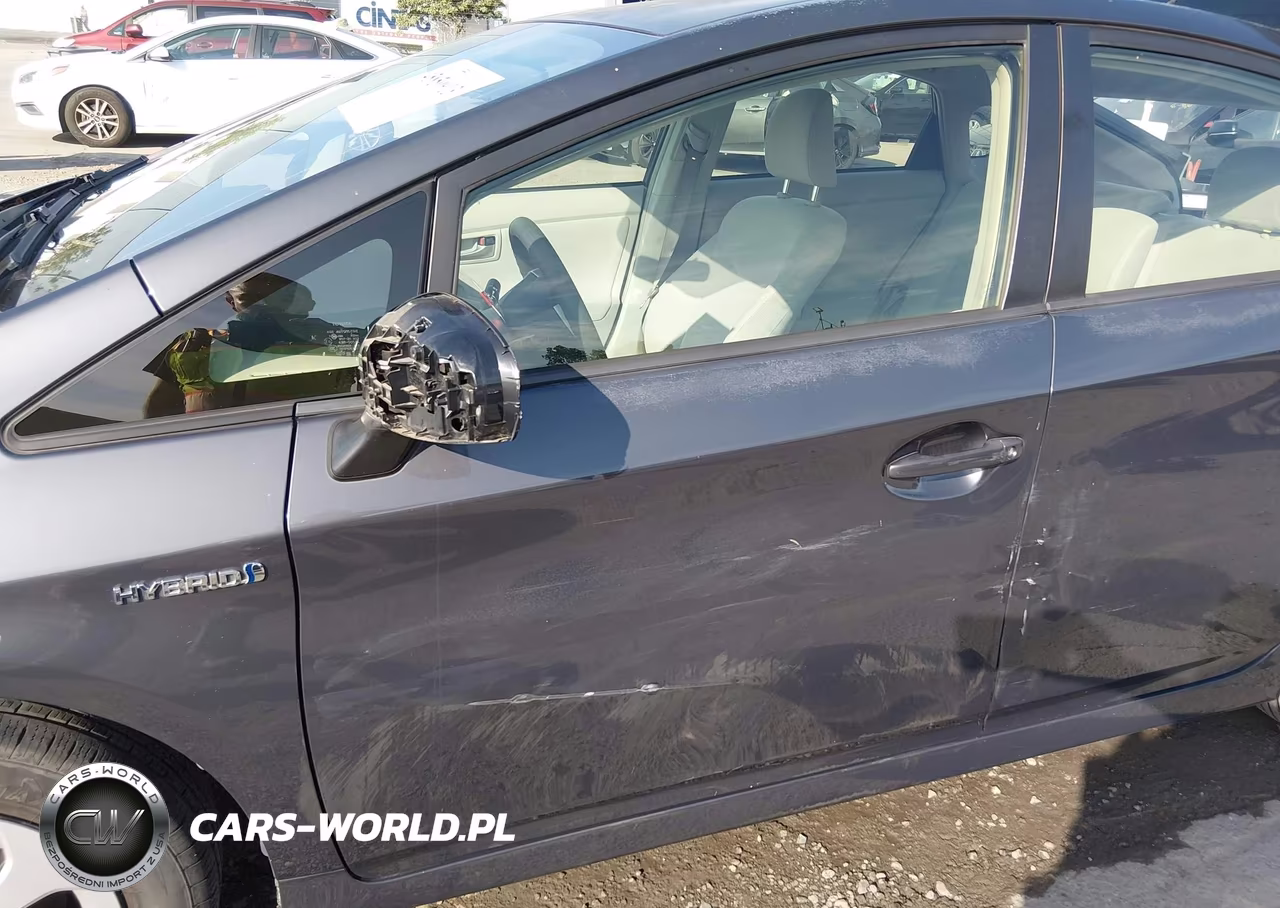 2013 Toyota Prius Three VIN:JTDKN3DU3D1724273 - 6