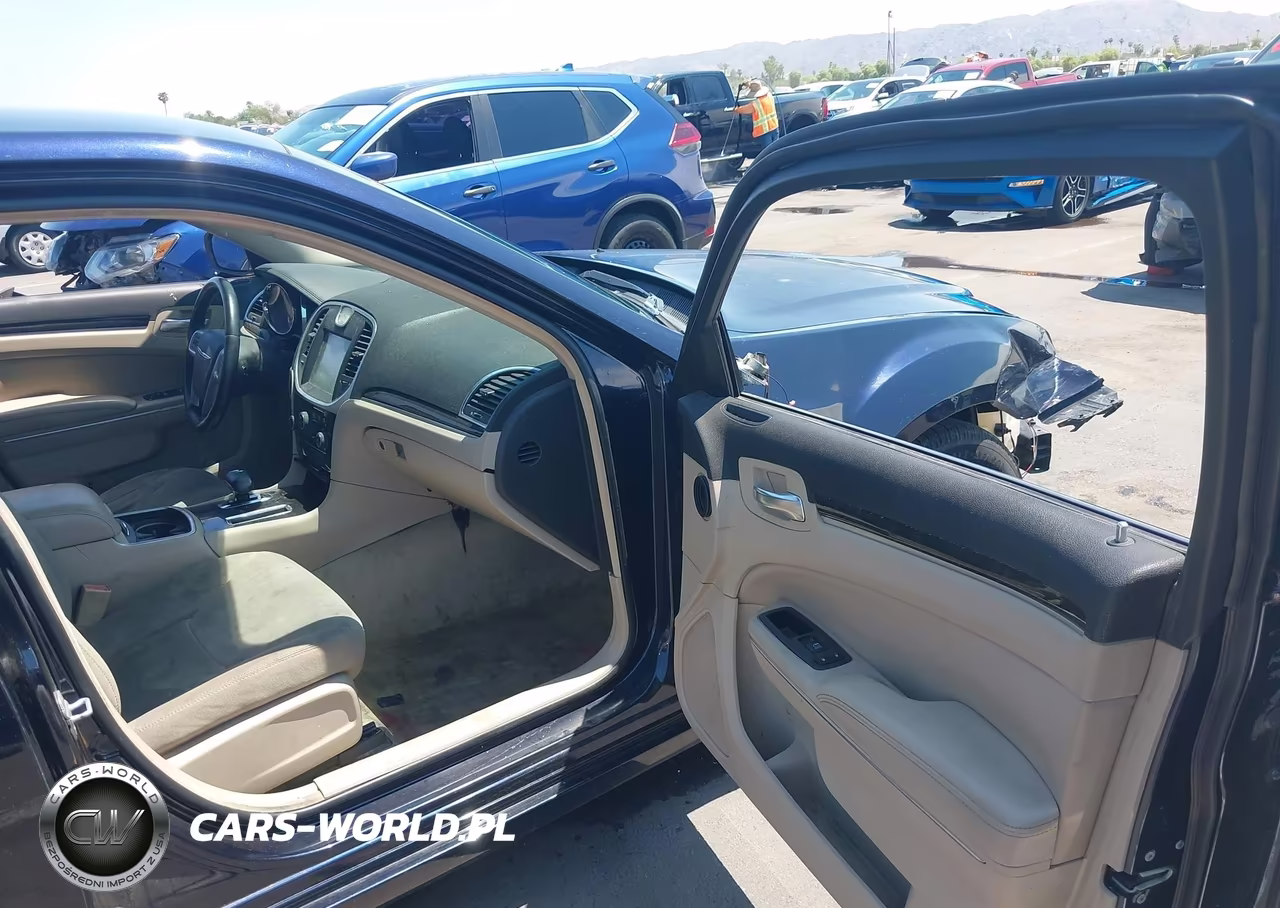 2012 Chrysler 300 VIN:2C3CCAAG9CH233546 - 5