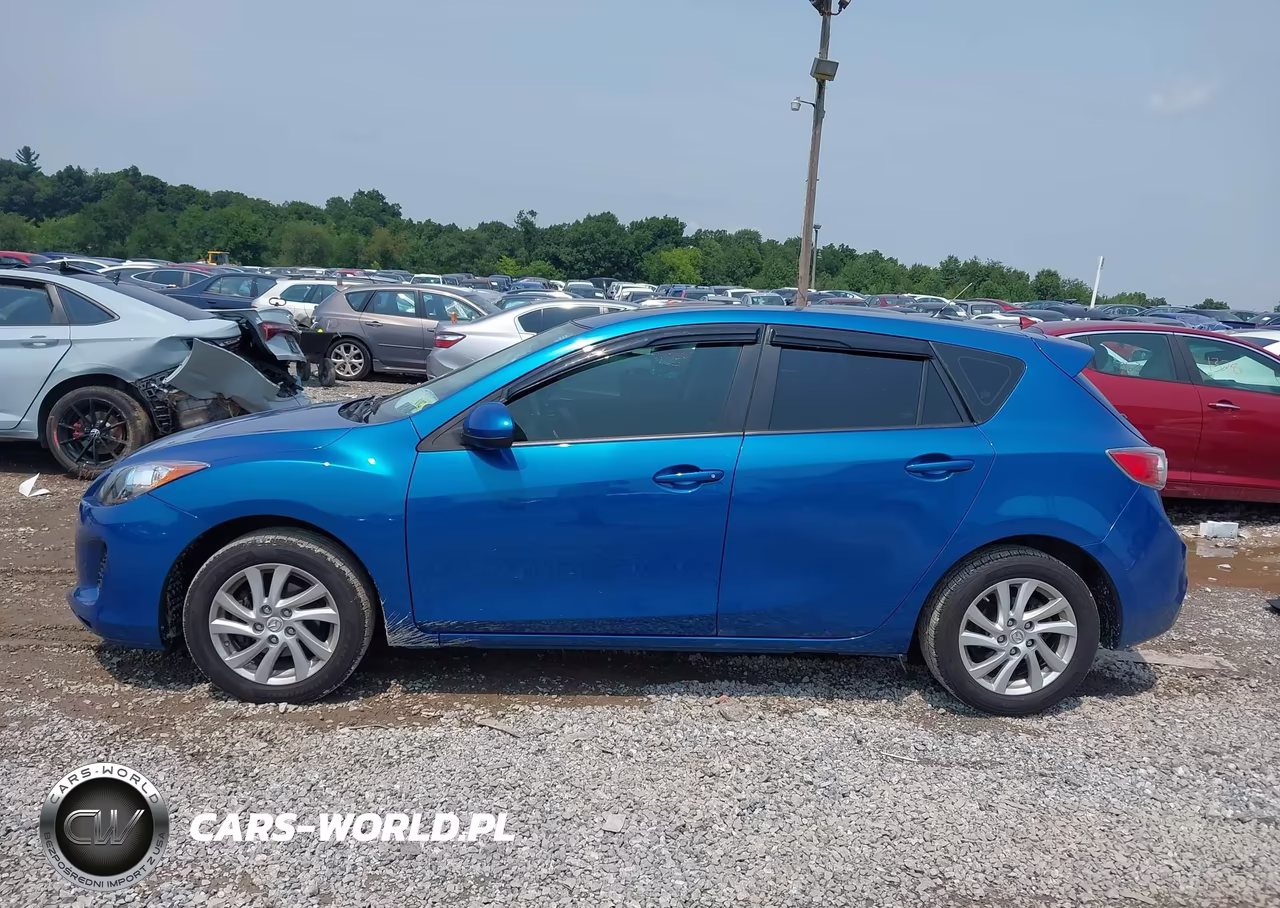 2012 Mazda Mazda3 I Touring VIN:JM1BL1L86C1633057 - 14