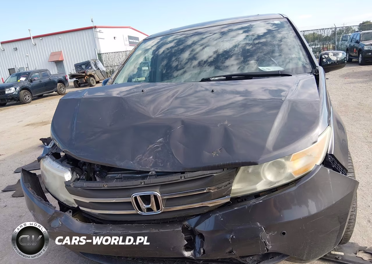 2013 Honda Odyssey Touring-Touring Elite VIN:5FNRL5H90DB092037 - 12