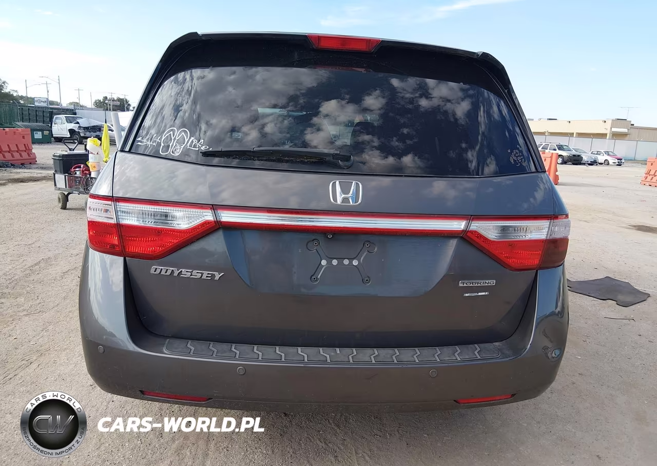 2013 Honda Odyssey Touring-Touring Elite VIN:5FNRL5H90DB092037 - 16