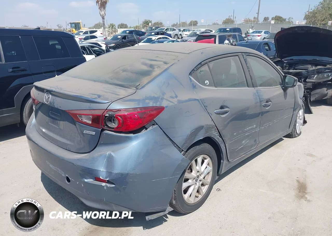 2015 Mazda Mazda3 I Touring VIN:3MZBM1V72FM204245 - 4