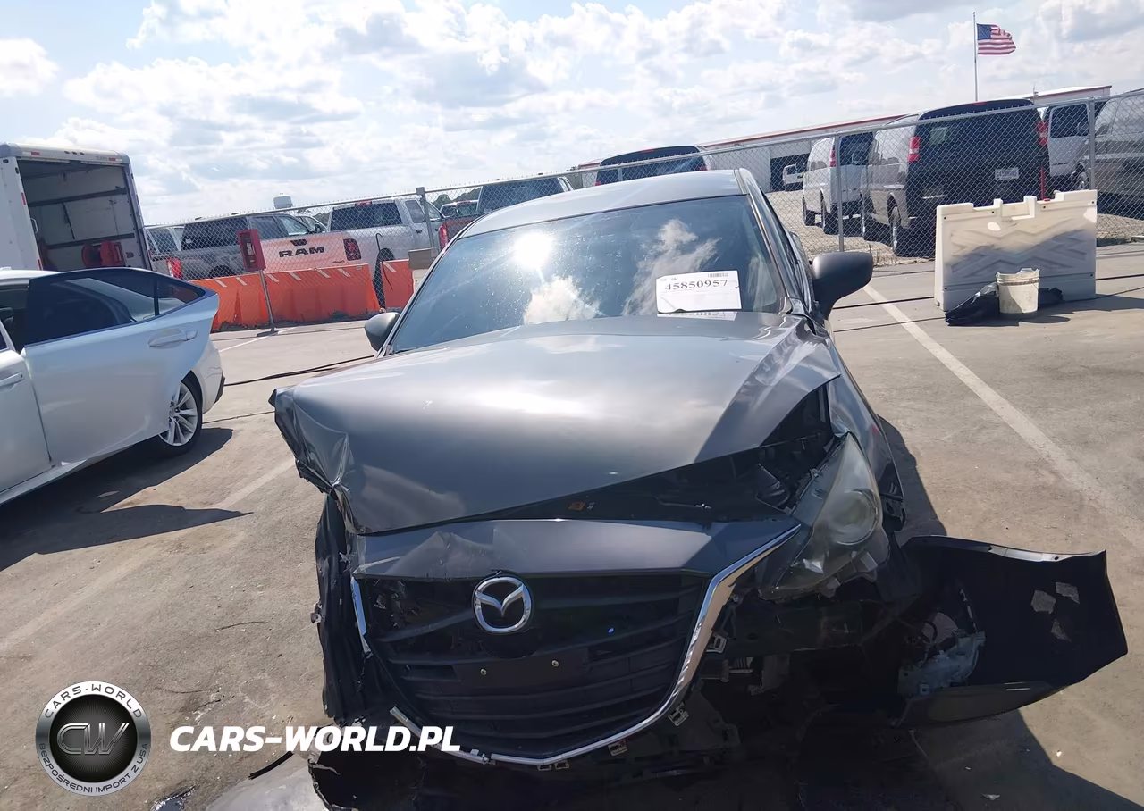 2015 Mazda Mazda3 I Sport VIN:JM1BM1K78F1253311 - 11