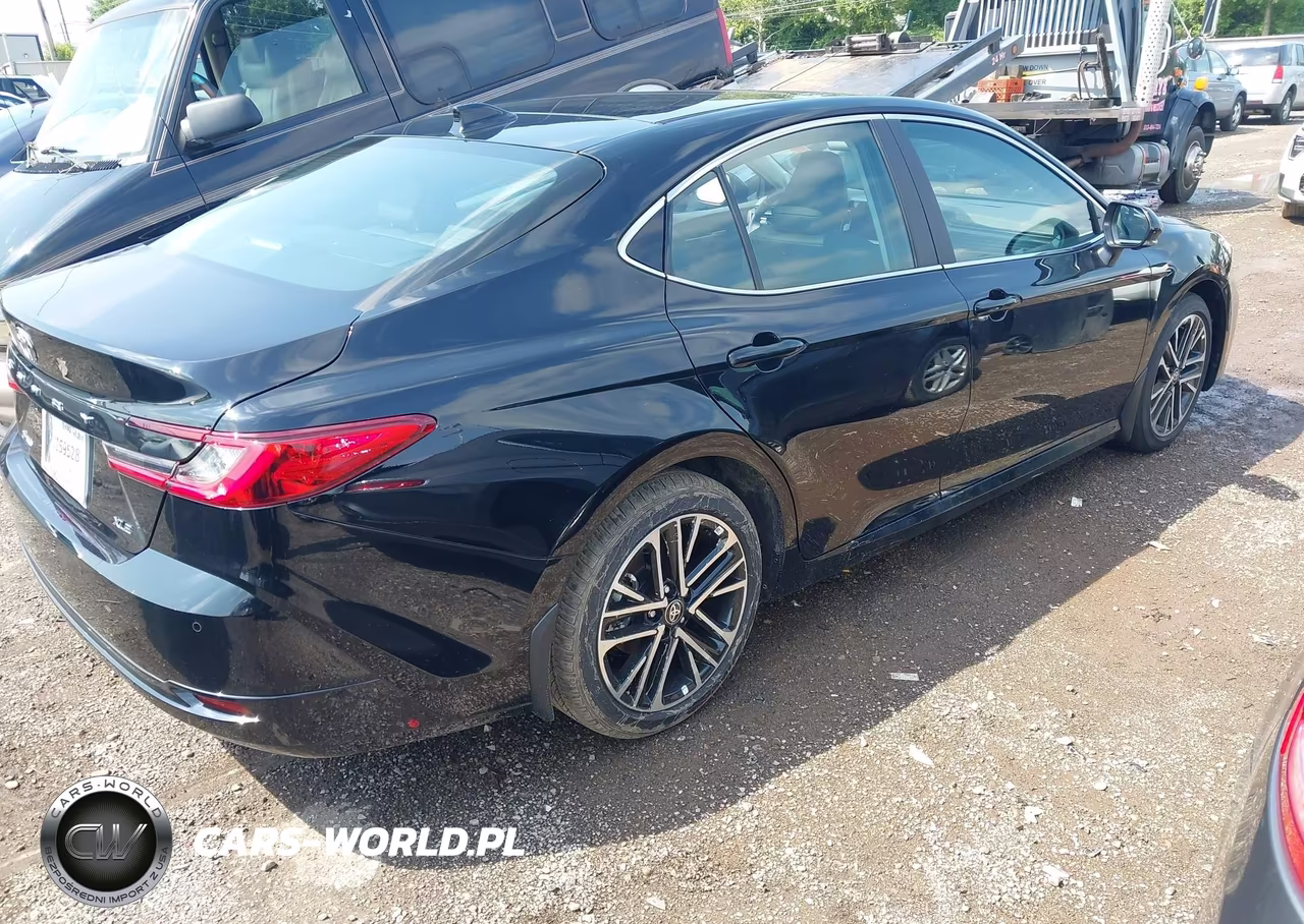 2026 Toyota Camry Xle VIN:4T1DAACK1TU765437 - 4