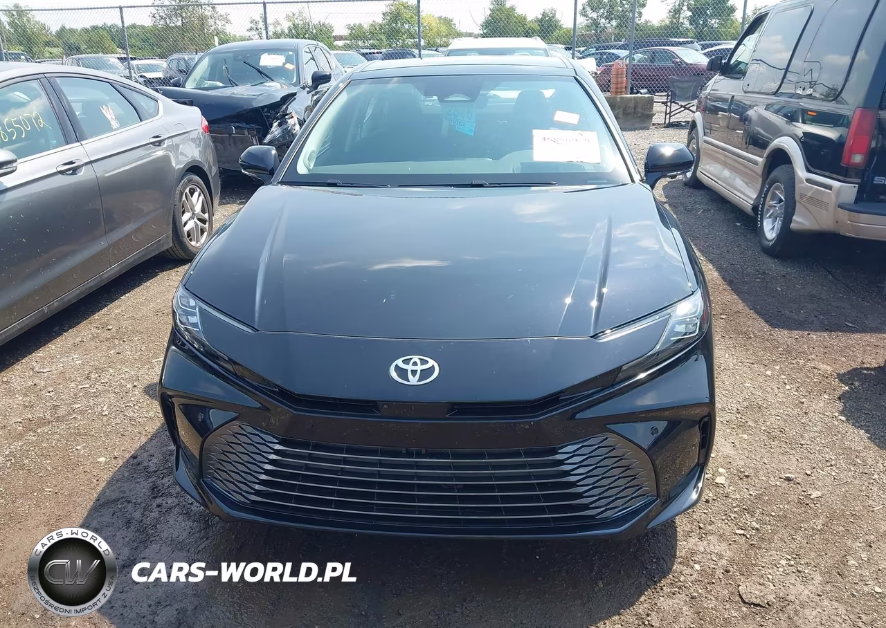 2026 Toyota Camry Xle VIN:4T1DAACK1TU765437 - 6