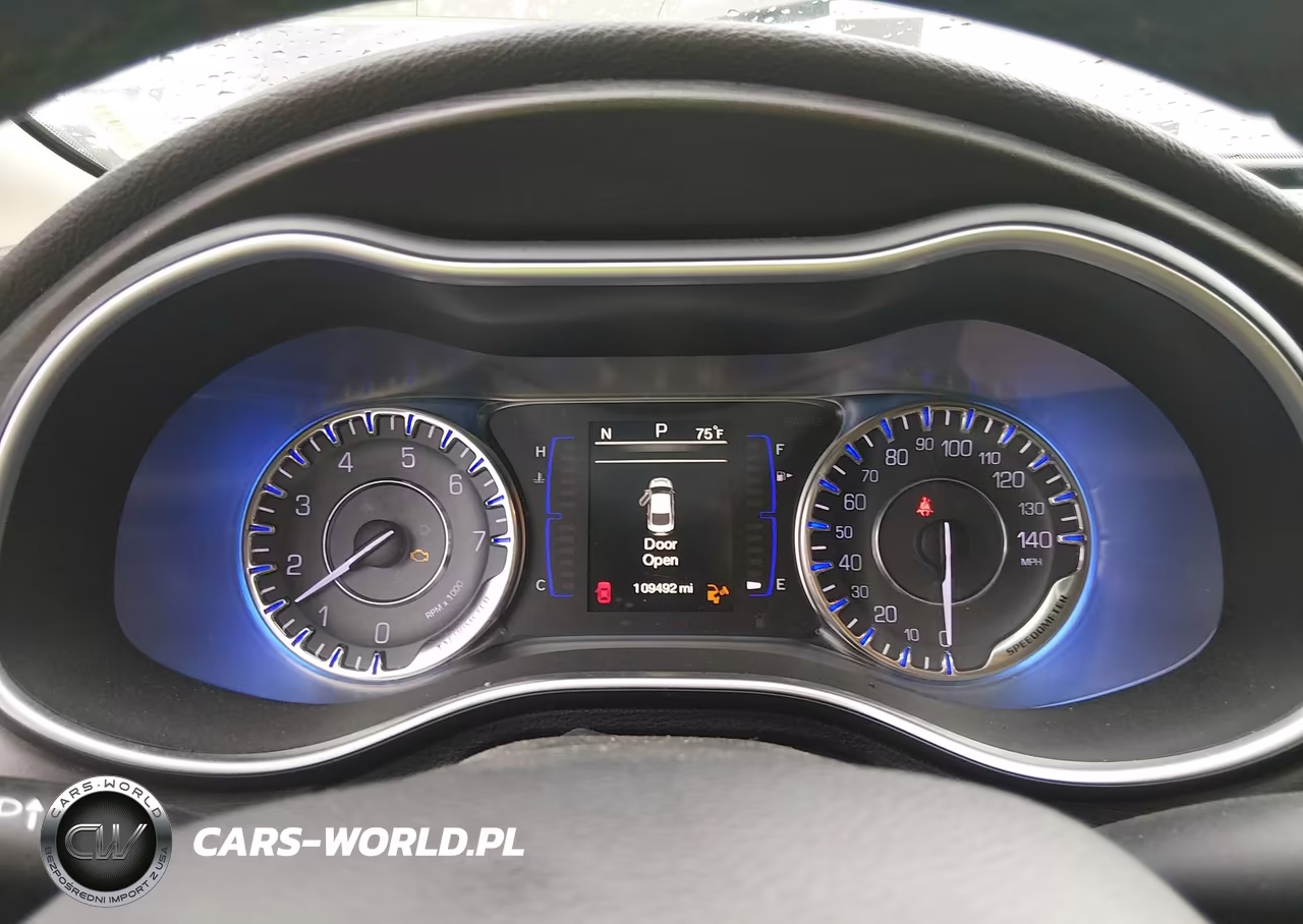 2015 Chrysler 200 Limited VIN:1C3CCCAB3FN666601 - 7