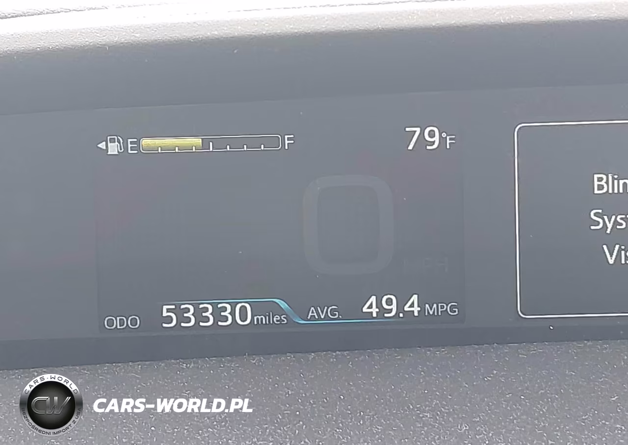 2018 Toyota Prius Four VIN:JTDKARFU9J3064851 - 15