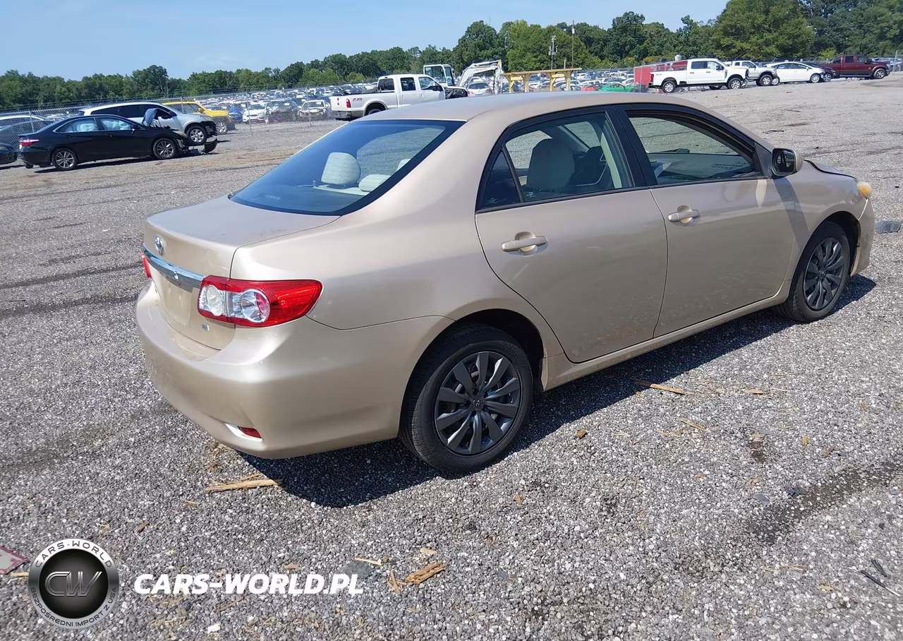 2012 Toyota Corolla Le VIN:2T1BU4EE8CC823097 - 4