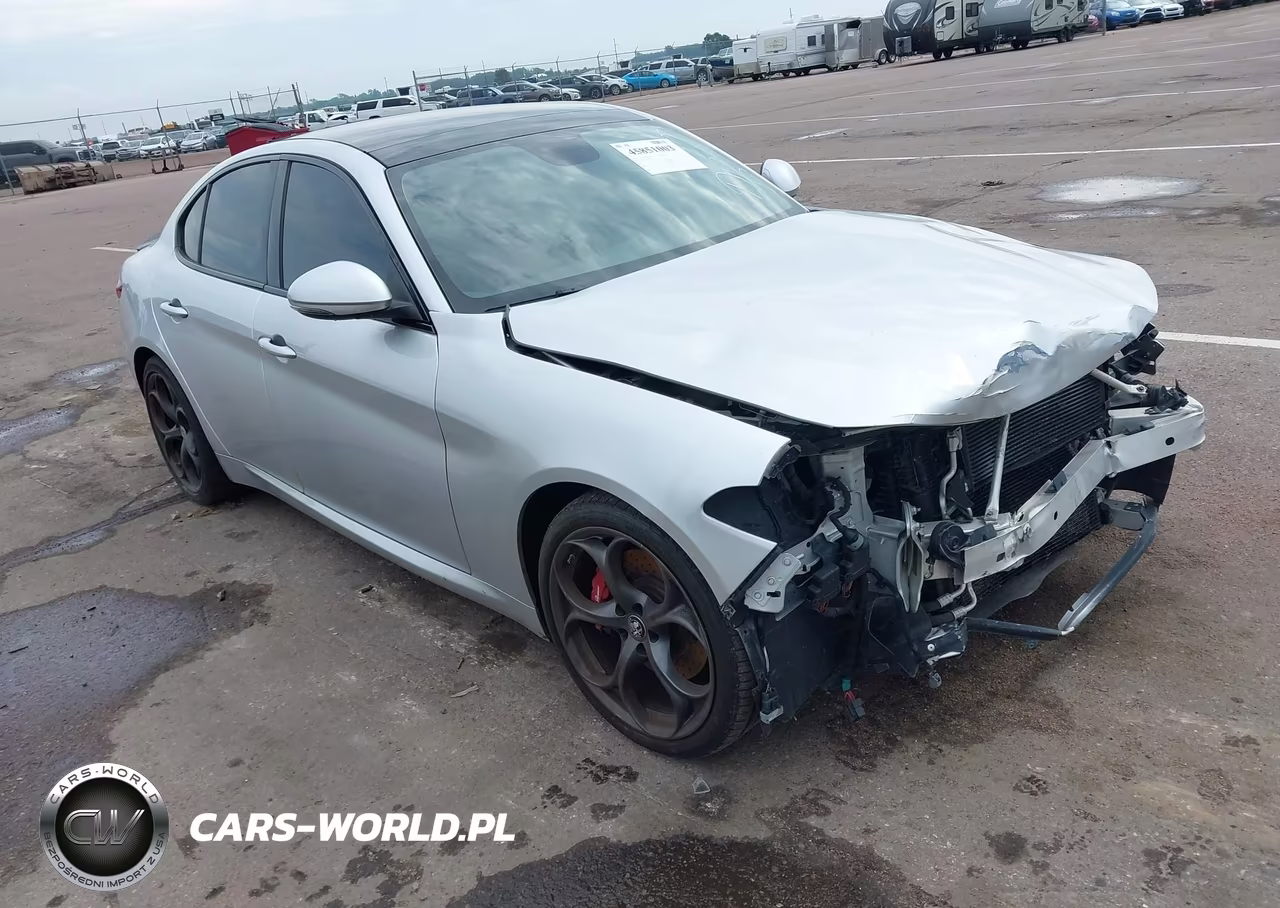 2018 Alfa Romeo Giulia Ti Sport Rwd VIN:ZARFAECN2J7568146 - 1