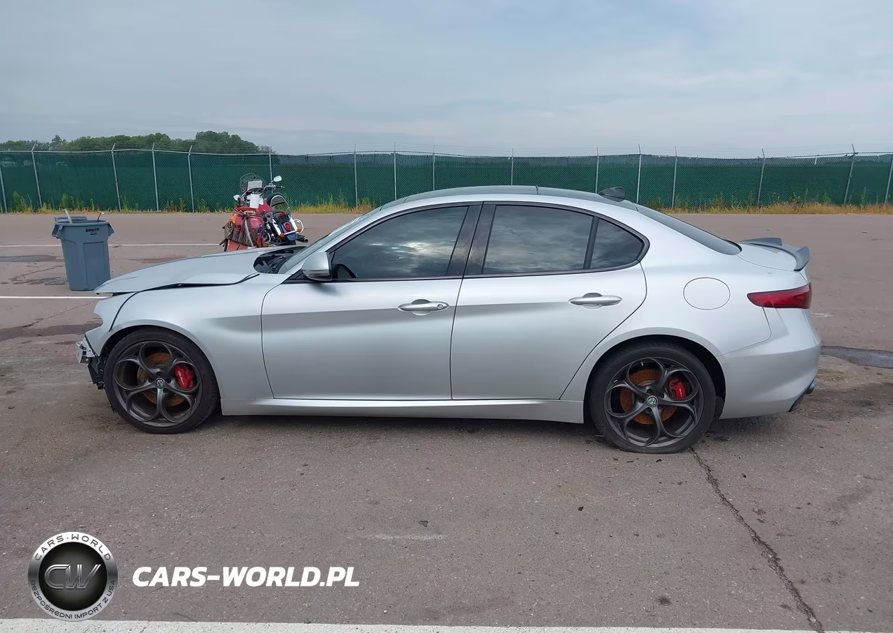 2018 Alfa Romeo Giulia Ti Sport Rwd VIN:ZARFAECN2J7568146 - 14