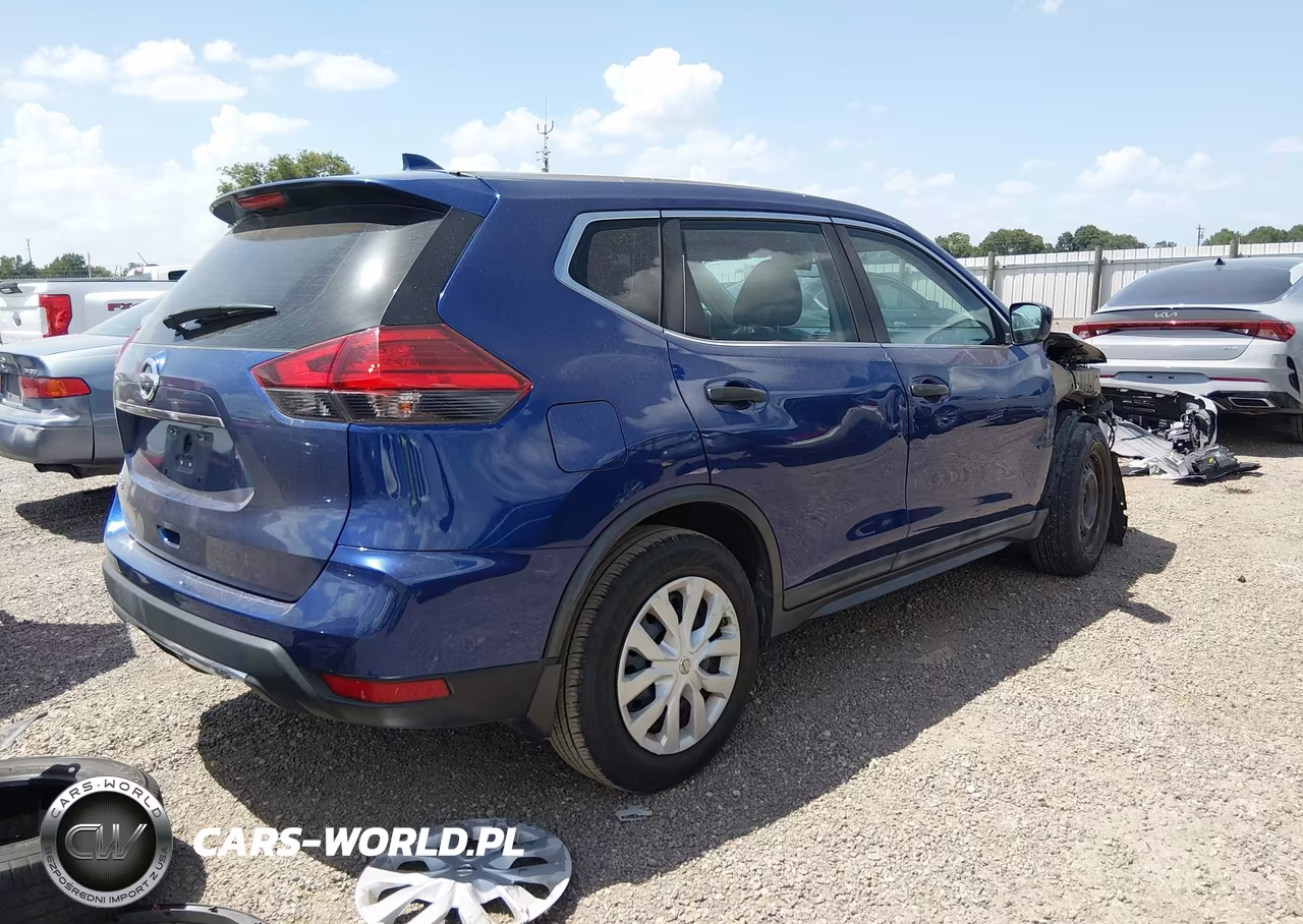 2017 Nissan Rogue S VIN:5N1AT2MT9HC863381 - 4