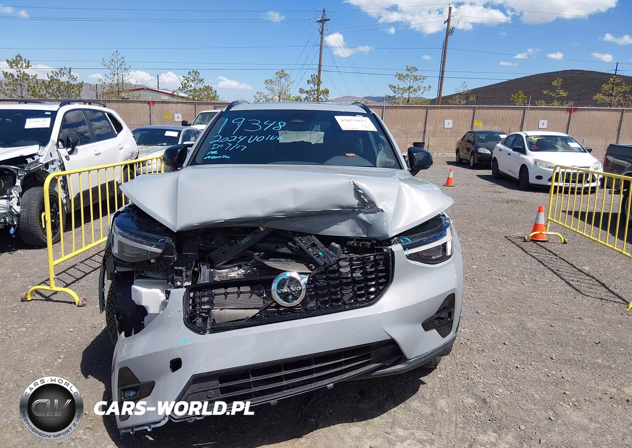 2024 Volvo Xc40 B5 Plus Dark Theme VIN:YV4L12UL7R2292089 - 15