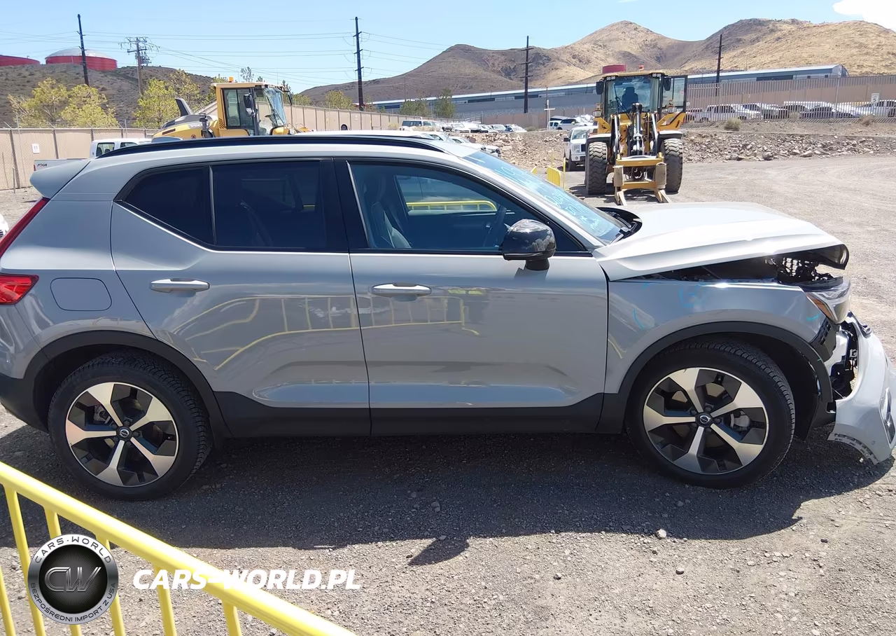 2024 Volvo Xc40 B5 Plus Dark Theme VIN:YV4L12UL7R2292089 - 16