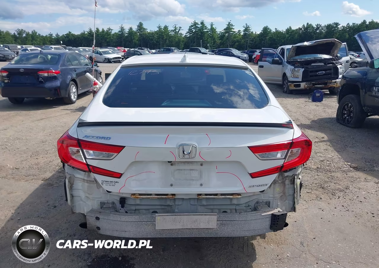 2018 Honda Accord Sport VIN:1HGCV1F30JA167929 - 17