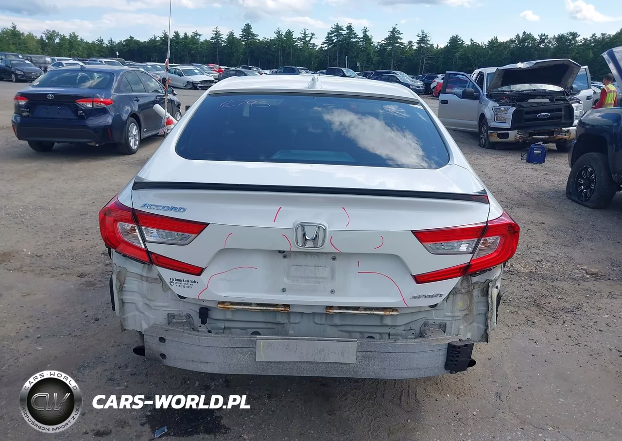 2018 Honda Accord Sport VIN:1HGCV1F30JA167929 - 18