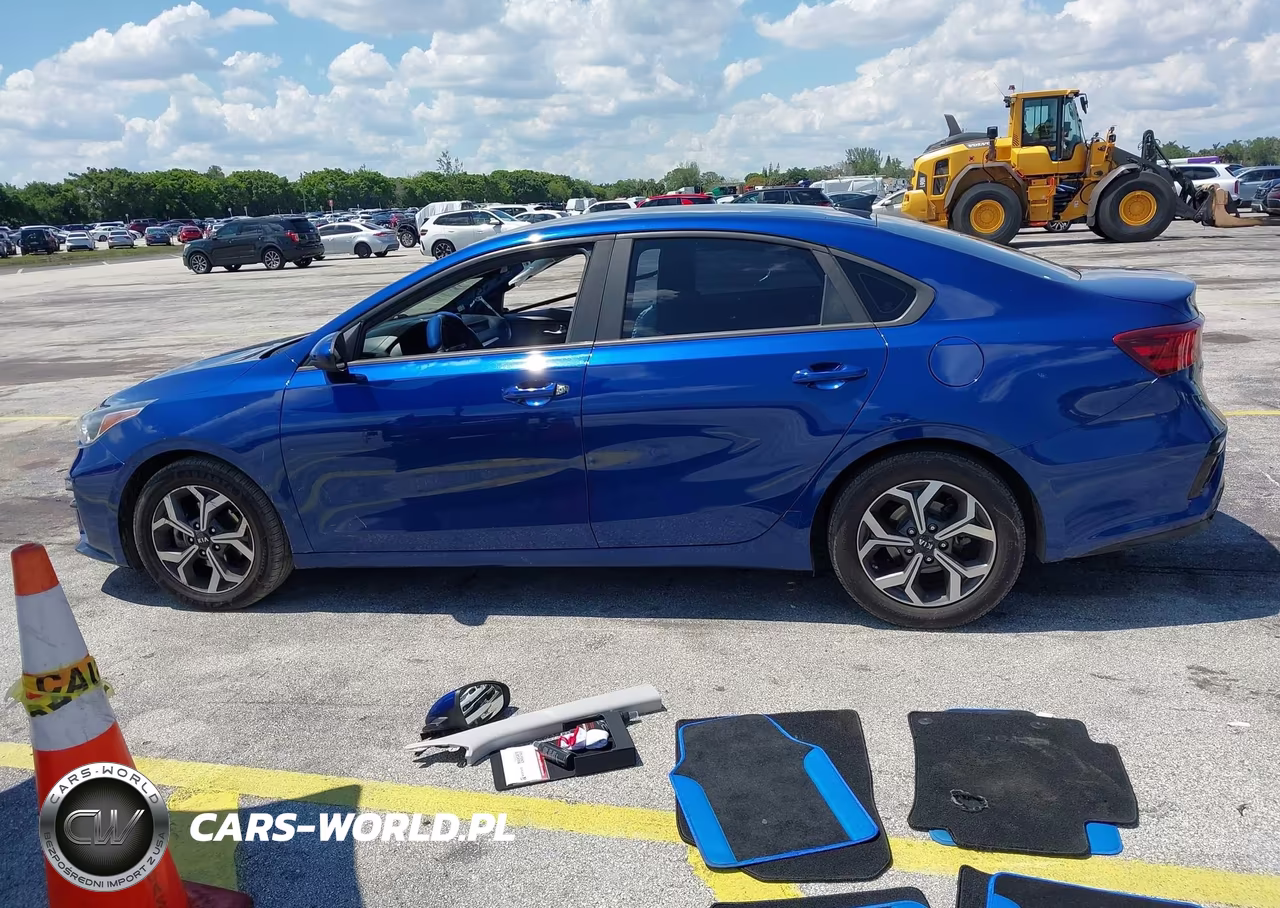 2019 Kia Forte Lxs VIN:3KPF24AD2KE122690 - 15