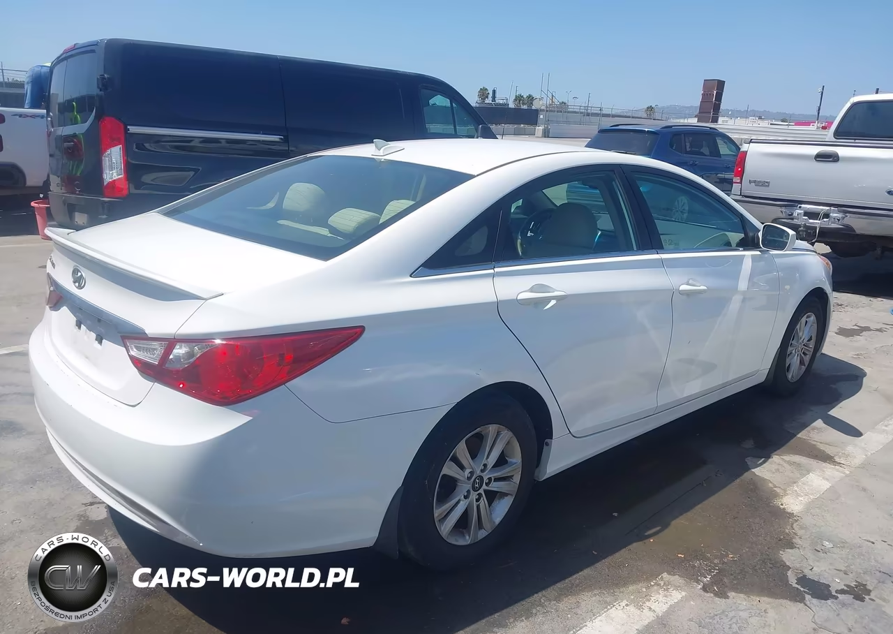 2013 Hyundai Sonata Gls VIN:5NPEB4AC0DH764195 - 4