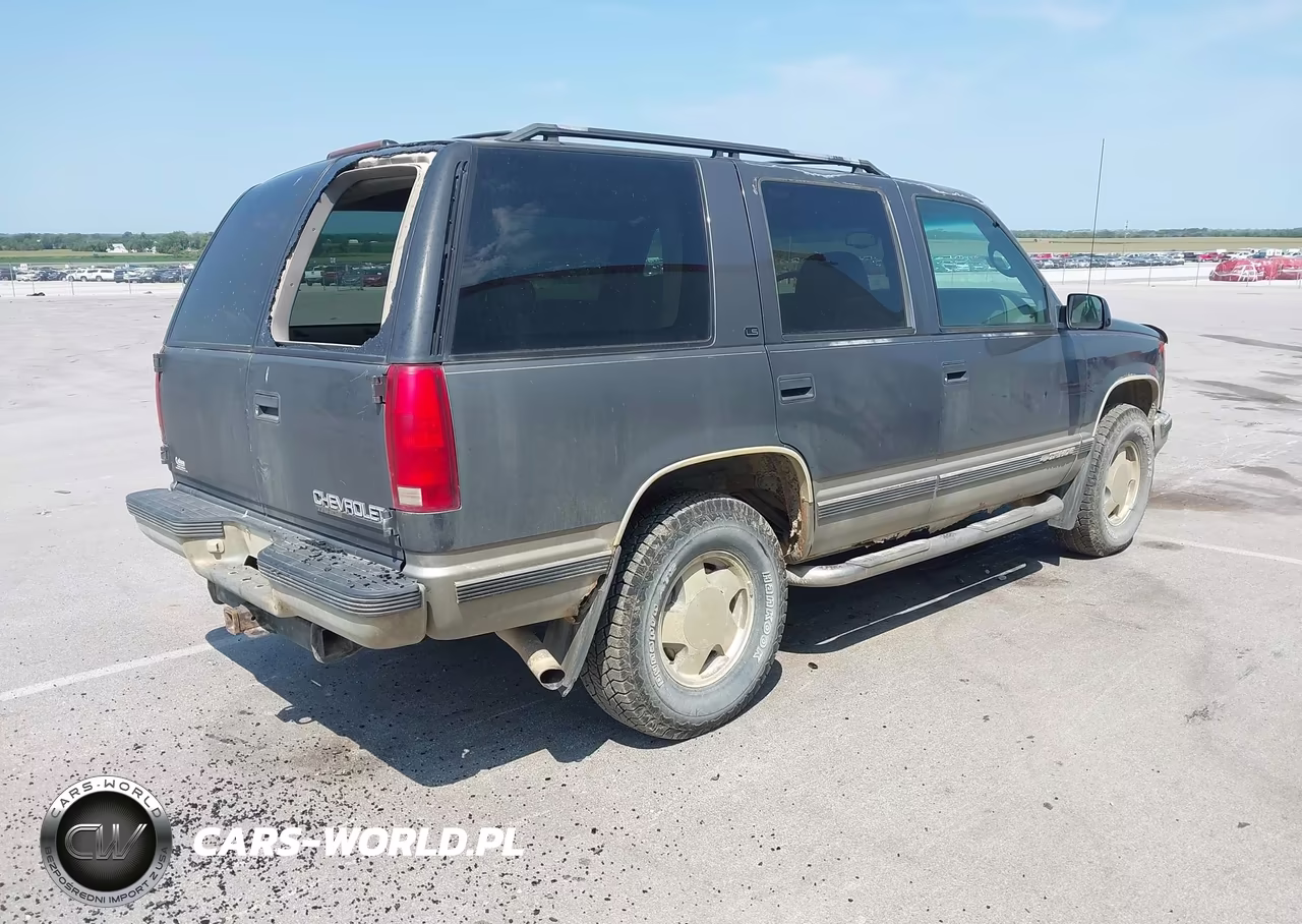 1999 Chevrolet Tahoe Ls VIN:1GNEK13R2XJ363220 - 4
