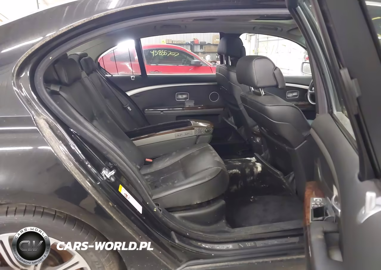 2006 BMW 760Li VIN:WBAHN03576DD98451 - 8