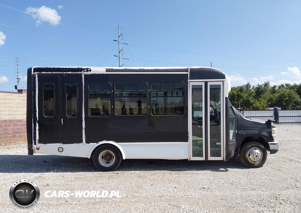 2015 Ford E-350 Cutaway VIN:1FDEE3FL8FDA25557 - 13