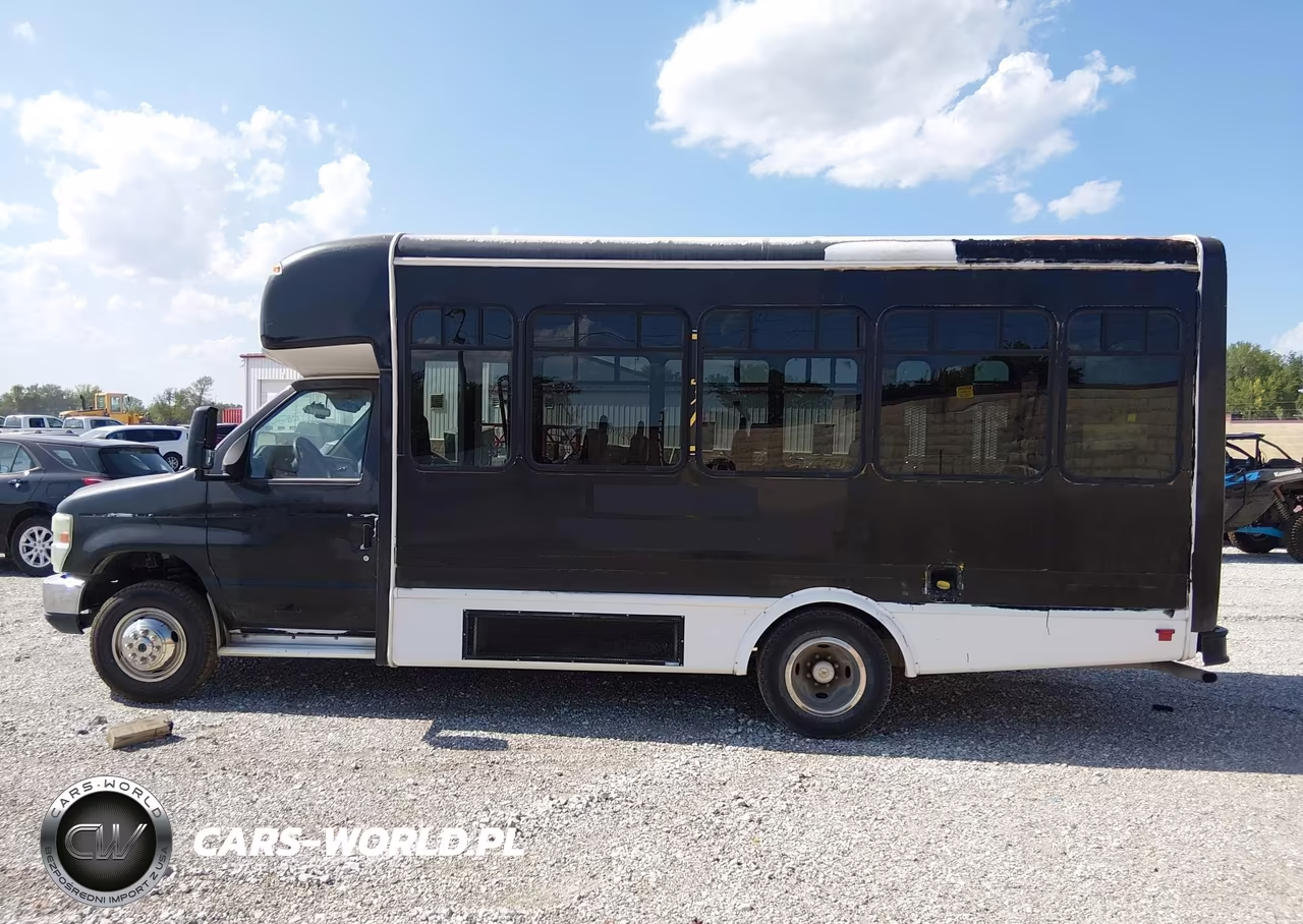 2015 Ford E-350 Cutaway VIN:1FDEE3FL8FDA25557 - 14