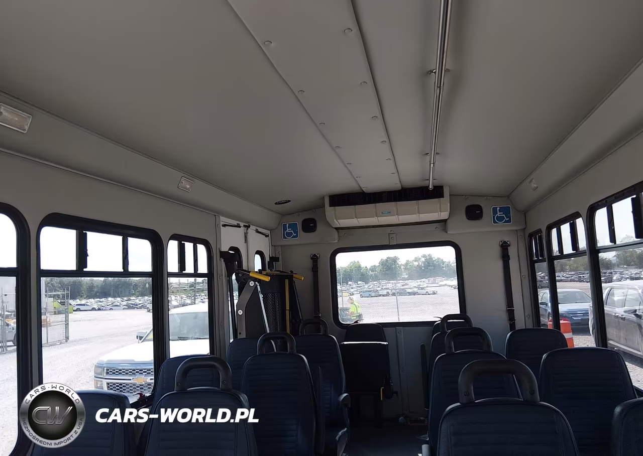 2015 Ford E-350 Cutaway VIN:1FDEE3FL8FDA25557 - 6