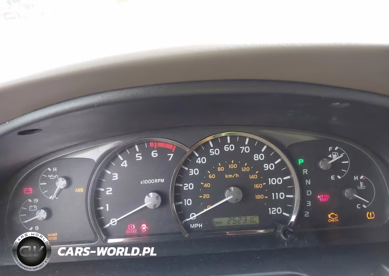 2005 Toyota Sequoia Limited V8 VIN:5TDBT48A85S241331 - 7