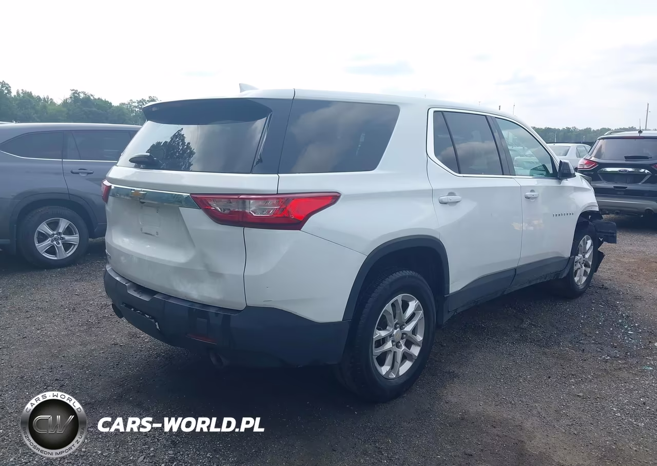 2018 Chevrolet Traverse Ls VIN:1GNERFKW6JJ258915 - 4