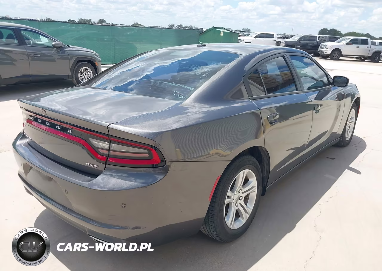 2018 Dodge Charger Sxt Rwd VIN:2C3CDXBG8JH144966 - 4