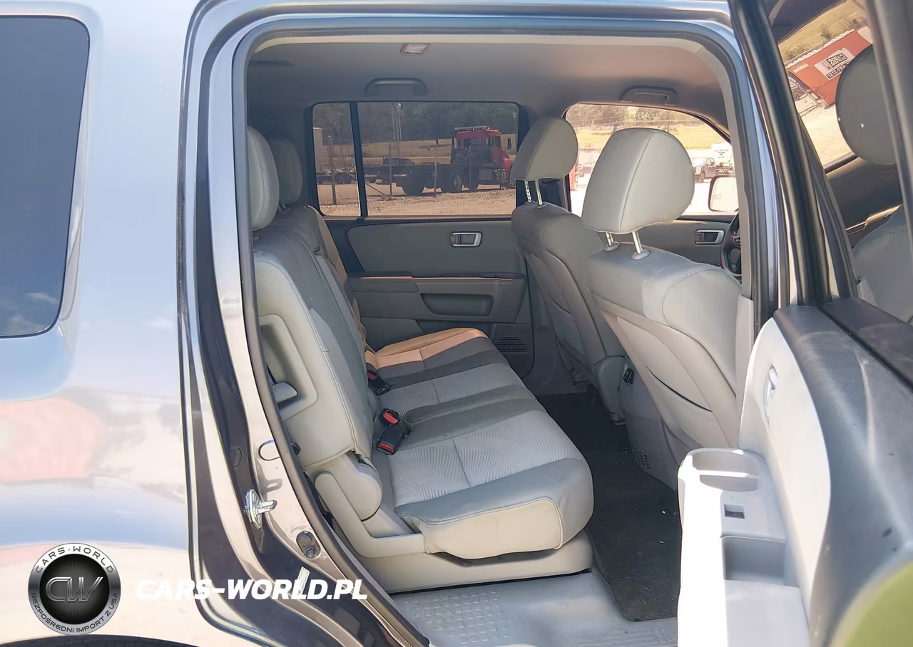 2015 Honda Pilot Lx VIN:5FNYF4H22FB060208 - 8