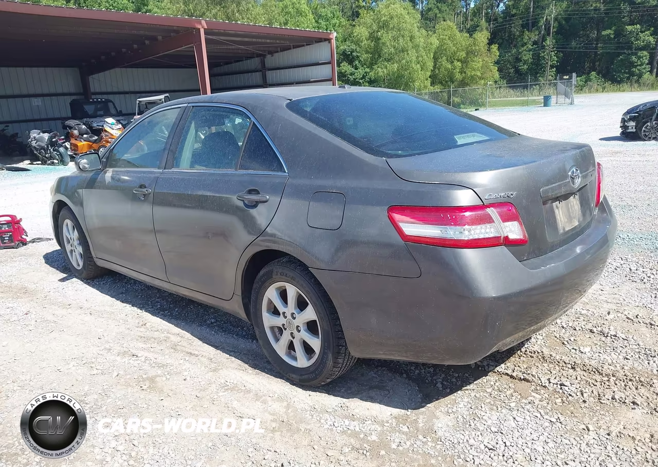 2011 Toyota Camry Le VIN:4T1BF3EKXBU725339 - 3