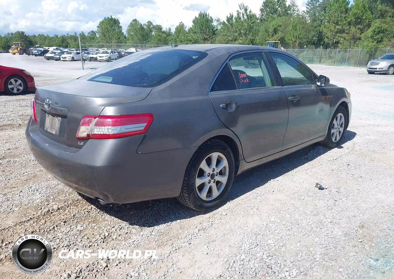 2011 Toyota Camry Le VIN:4T1BF3EKXBU725339 - 4