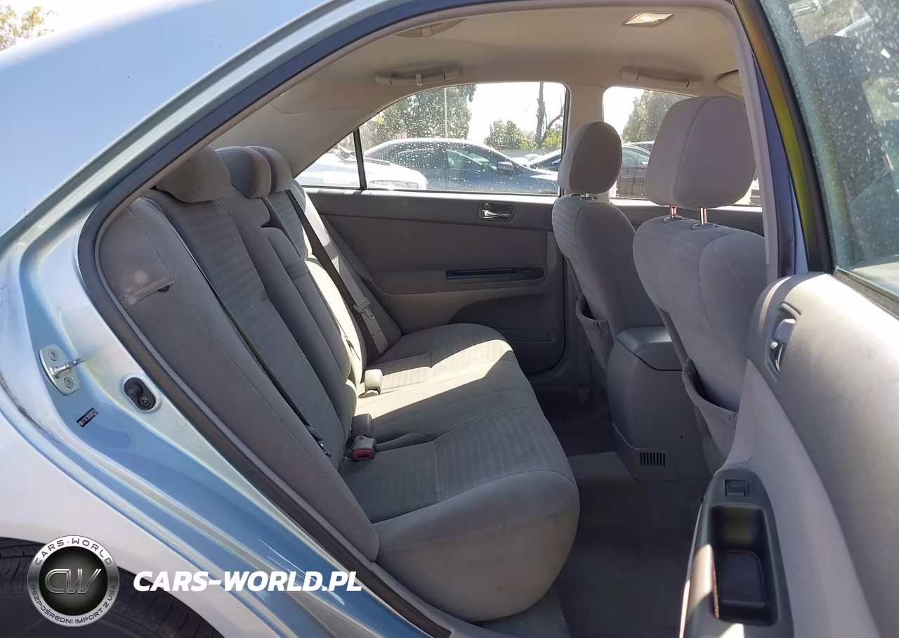 2005 Toyota Camry Le VIN:4T1BE32K45U977745 - 8
