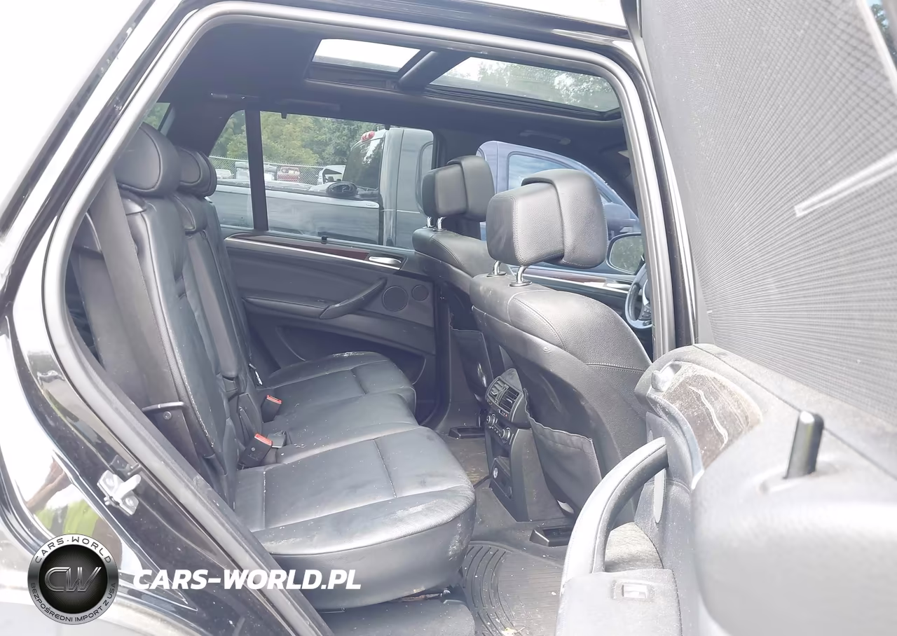 2012 BMW X5 xDrive50I VIN:5UXZV8C50CL423421 - 8