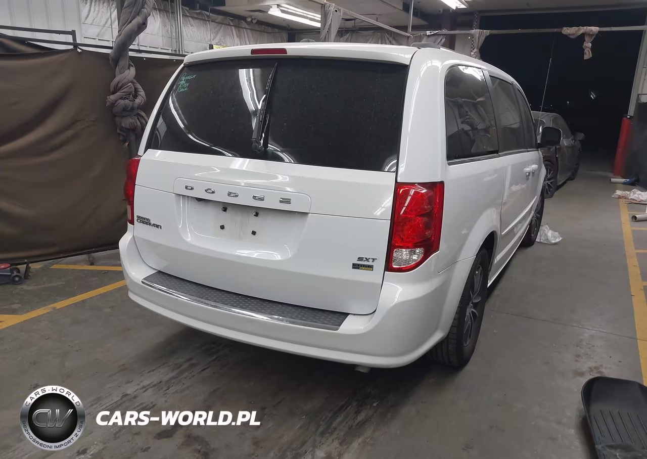 2017 Dodge Grand Caravan Sxt VIN:2C4RDGCGXHR818396 - 4