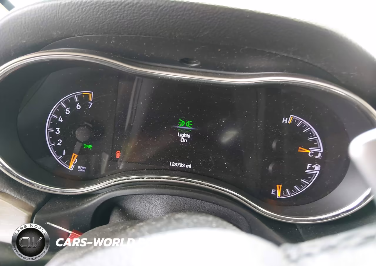 2015 Jeep Grand Cherokee Limited VIN:1C4RJEBG1FC872013 - 7